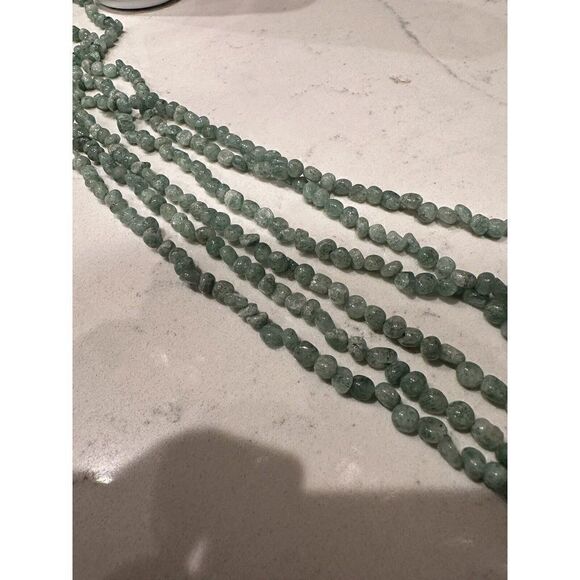 vintage aventurine stone Multi-Strand Green Bead Necklace w/ Square Back Clasp - Picture 9 of 11
